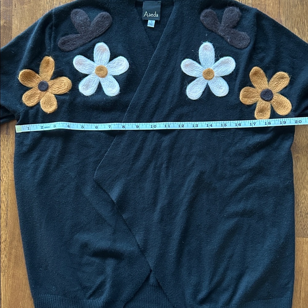 Aaeda women’s black floral Boho chic open front cardigan size small​ - Picture 8 of 9